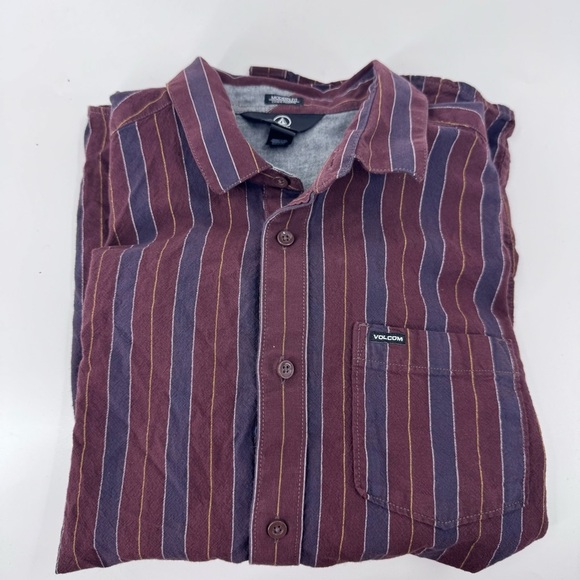 Volcom Modern Fit Blue and Red Casual Button Down Shirt - Picture 4 of 6